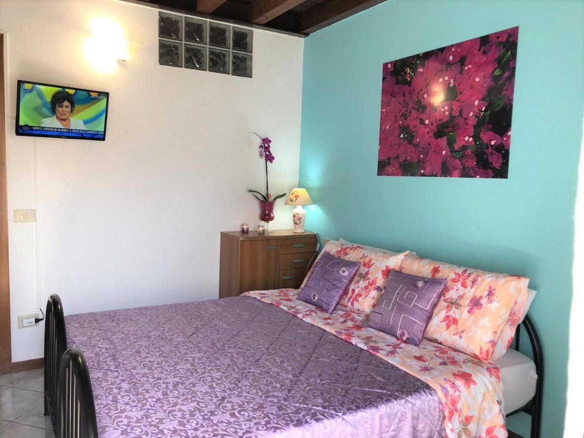 דסנזאנו דל גארדה Oasi Di Paradiso - Comfy Private Apartment On Ground Floor With Terrace מראה חיצוני תמונה