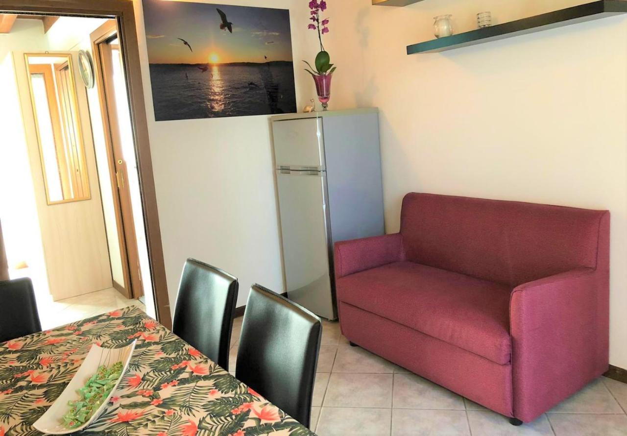 דסנזאנו דל גארדה Oasi Di Paradiso - Comfy Private Apartment On Ground Floor With Terrace מראה חיצוני תמונה