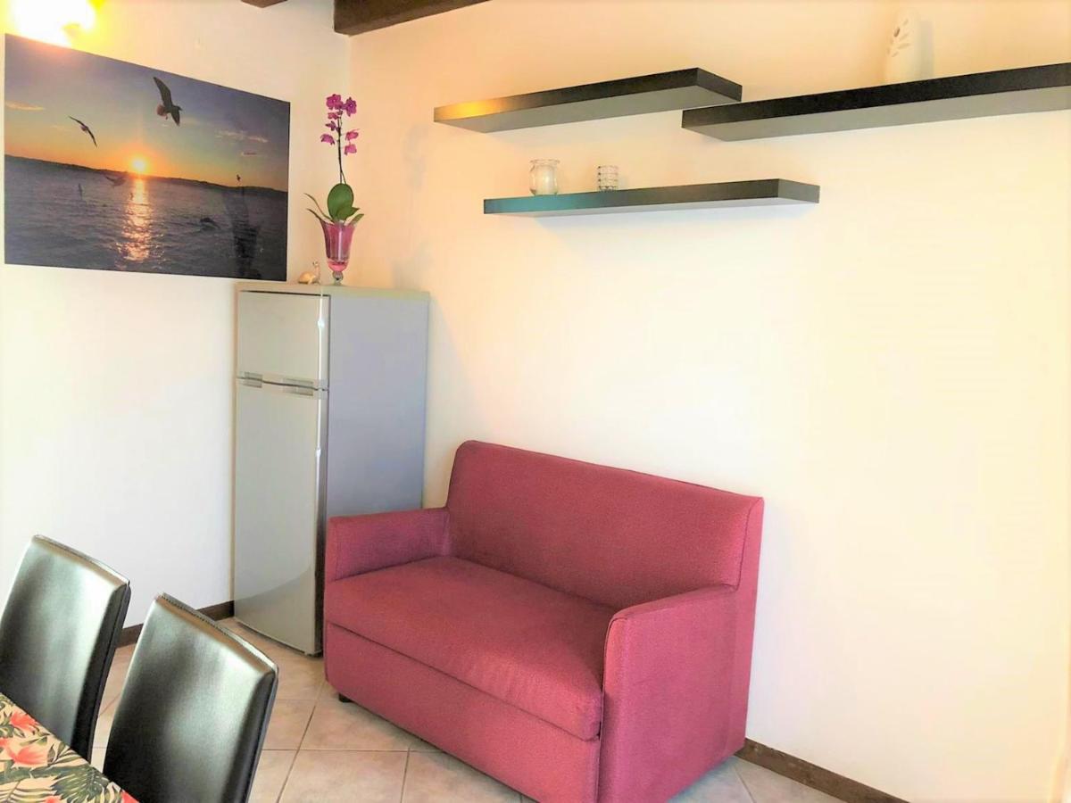 דסנזאנו דל גארדה Oasi Di Paradiso - Comfy Private Apartment On Ground Floor With Terrace מראה חיצוני תמונה